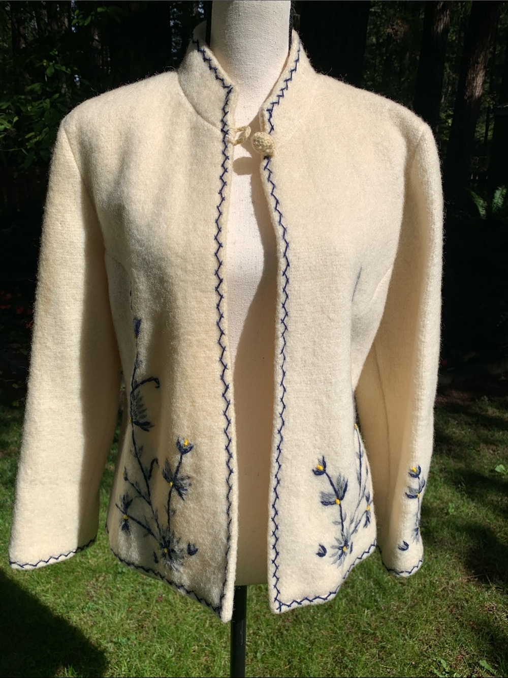 Handmade Vintage Cream Embroidered Wool Blend Women's Cardigan Sweater